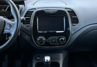 Подержанный автомобиль Renault Kaptur 2019 года (14 фото)