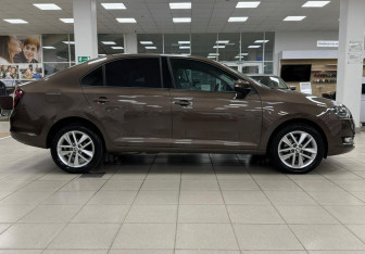 Подержанный автомобиль Skoda Rapid Liftback 2019 года (4 фото)