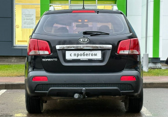 Подержанный автомобиль Kia Sorento 2009 года (6 фото)
