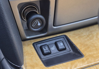 Подержанный автомобиль Toyota Camry Sedan 2006 года (17 фото)
