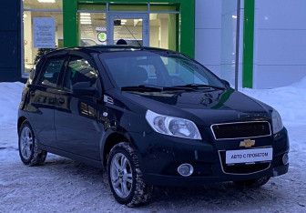 Подержанный автомобиль Chevrolet Aveo Hatchback 2008 года (3 фото)