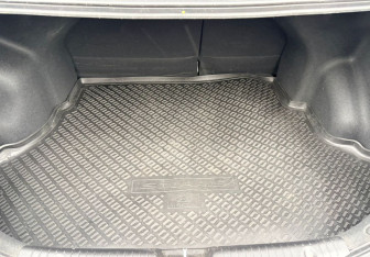 Подержанный автомобиль Hyundai Solaris Sedan 2015 года (14 фото)