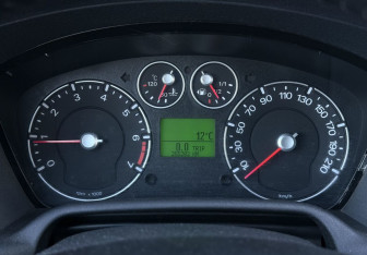 Подержанный автомобиль Ford Fusion 2007 года (13 фото)