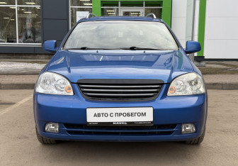 Подержанный автомобиль Chevrolet Lacetti Wagon 2011 года (2 фото)