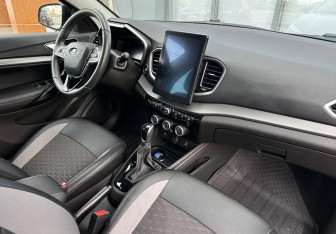 Подержанный автомобиль LADA (ВАЗ) Vesta Sedan 2024 года (10 фото)