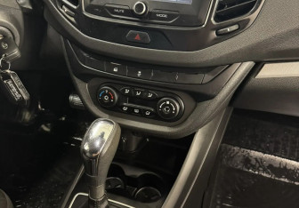 Подержанный автомобиль LADA (ВАЗ) Vesta Sedan 2020 года (12 фото)