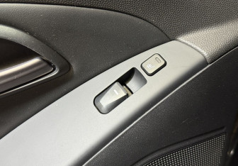 Подержанный автомобиль Hyundai ix35 2013 года (16 фото)