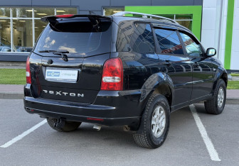 Подержанный автомобиль SsangYong Rexton 2011 года (5 фото)
