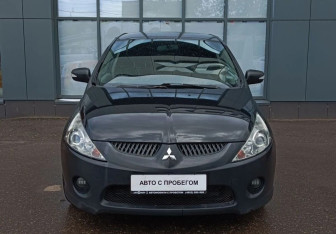 Подержанный автомобиль Mitsubishi Grandis 2007 года (2 фото)