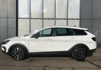 Подержанный автомобиль LADA (ВАЗ) Vesta Wagon 2025 года (5 фото)