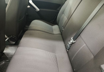 Подержанный автомобиль LADA (ВАЗ) Granta Liftback 2016 года (14 фото)