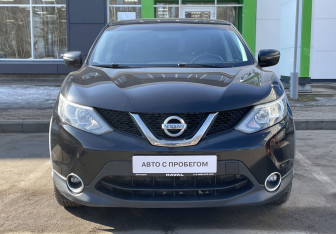 Подержанный автомобиль Nissan Qashqai 2016 года (2 фото)