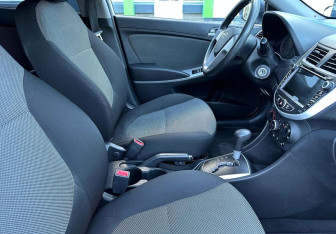 Подержанный автомобиль Hyundai Solaris Sedan 2014 года (10 фото)