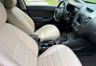 Подержанный автомобиль Kia Cerato Sedan 2016 года (10 фото)