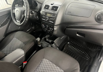 Подержанный автомобиль LADA (ВАЗ) Granta Sedan 2018 года (12 фото)