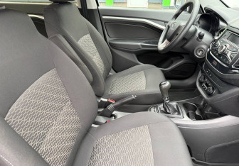 Подержанный автомобиль LADA (ВАЗ) Vesta Sedan 2017 года (9 фото)