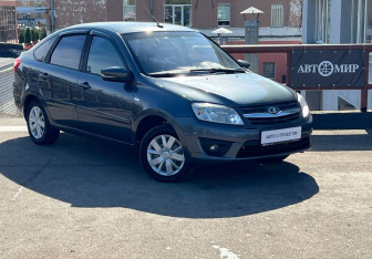 Подержанный автомобиль LADA (ВАЗ) Granta Liftback 2015 года (3 фото)