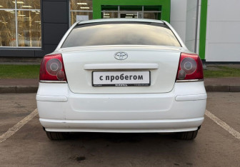 Подержанный автомобиль Toyota Avensis Sedan 2007 года (6 фото)