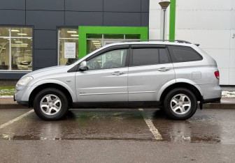 Подержанный автомобиль SsangYong Kyron 2011 года (8 фото)