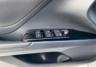 Подержанный автомобиль Toyota Camry Sedan 2018 года (17 фото)