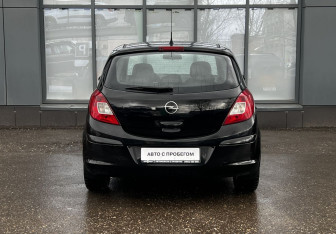Подержанный автомобиль Opel Corsa 2008 года (6 фото)