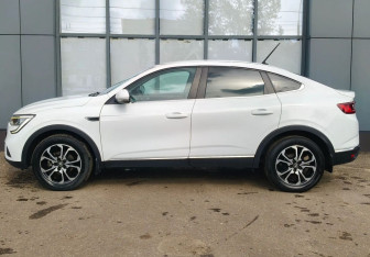 Подержанный автомобиль Renault Arkana 2019 года (6 фото)