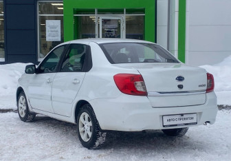 Подержанный автомобиль Datsun on-DO 2015 года (7 фото)