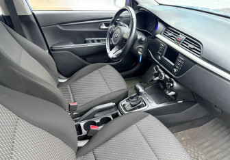 Подержанный автомобиль Kia Rio Hatchback 2020 года (10 фото)