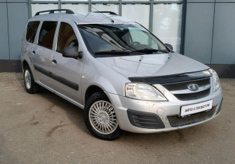 Подержанный автомобиль LADA (ВАЗ) Largus Wagon 2019 года (3 фото)