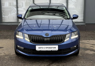 Подержанный автомобиль Skoda Octavia Liftback 2018 года (2 фото)