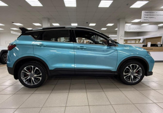 Подержанный автомобиль Geely Coolray 2023 года (4 фото)