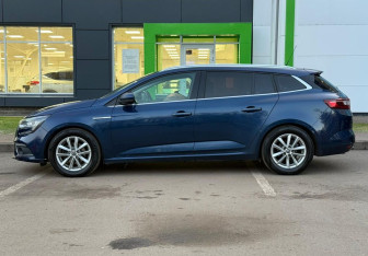 Подержанный автомобиль Renault Megane Wagon 2018 года (8 фото)