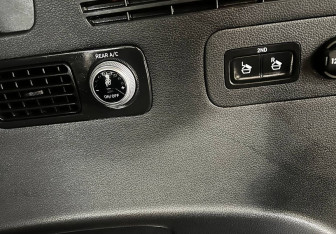 Подержанный автомобиль Hyundai Santa Fe 2018 года (14 фото)