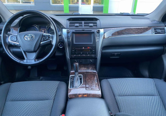 Подержанный автомобиль Toyota Camry Sedan 2016 года (9 фото)