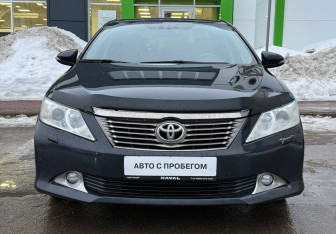 Подержанный автомобиль Toyota Camry Sedan 2012 года (2 фото)