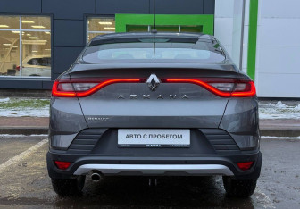 Подержанный автомобиль Renault Arkana 2020 года (7 фото)