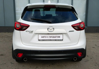 Подержанный автомобиль Mazda CX-5 2015 года (8 фото)