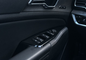 Подержанный автомобиль Kia Sportage 2023 года (19 фото)