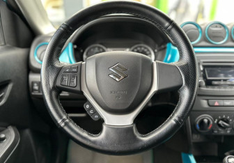 Подержанный автомобиль Suzuki Vitara 2018 года (12 фото)