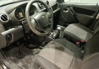 Подержанный автомобиль LADA (ВАЗ) Granta Liftback 2015 года (13 фото)