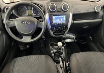 Подержанный автомобиль LADA (ВАЗ) Granta Liftback 2015 года (11 фото)