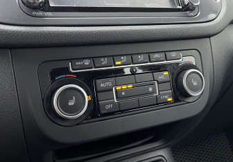 Подержанный автомобиль Volkswagen Tiguan 2013 года (14 фото)