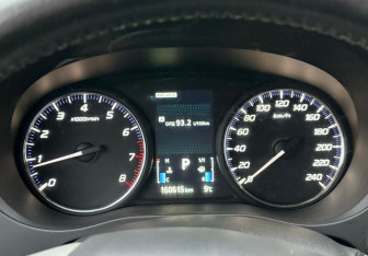 Подержанный автомобиль Mitsubishi Outlander 2014 года (13 фото)