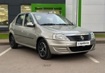 Подержанный автомобиль Renault Logan Sedan 2014 года (3 фото)