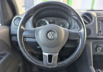 Подержанный автомобиль Volkswagen Amarok 2013 года (12 фото)