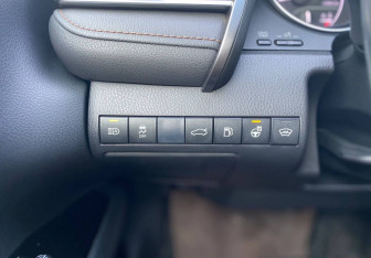 Подержанный автомобиль Toyota Camry Sedan 2018 года (16 фото)