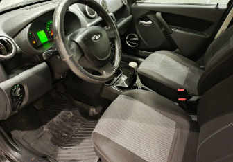 Подержанный автомобиль LADA (ВАЗ) Granta Sedan 2014 года (10 фото)