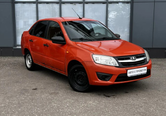 Подержанный автомобиль LADA (ВАЗ) Granta Sedan 2017 года (3 фото)
