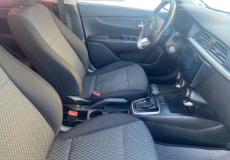 Подержанный автомобиль Kia Rio Sedan 2017 года (10 фото)