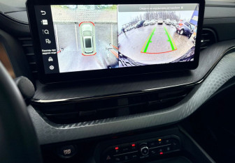 Подержанный автомобиль Haval F7 2023 года (14 фото)